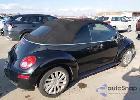 2010 Volkswagen New Beetle 2.5L z USA, uszkodzony, nr VIN 3VWRW3AL9AM003636